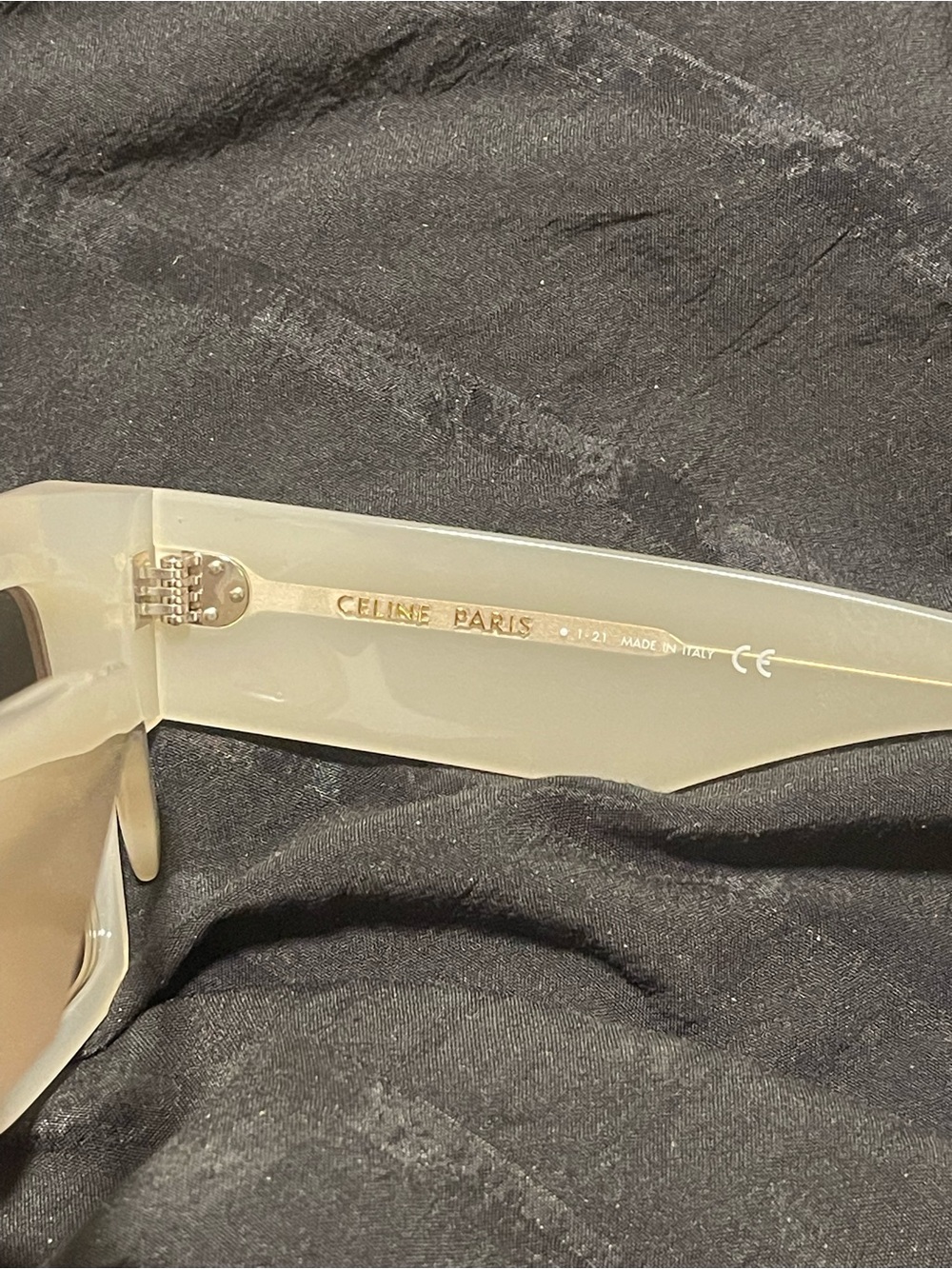 Celine Cream Rectangular Oversized Sunglasses - Picture 4 of 5